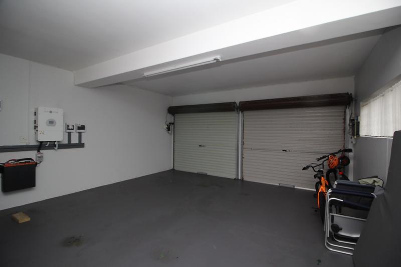 5 Bedroom Property for Sale in Fraaiuitsig Western Cape